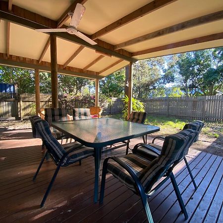 Colonial Village Resort Hervey Bay Esterno foto