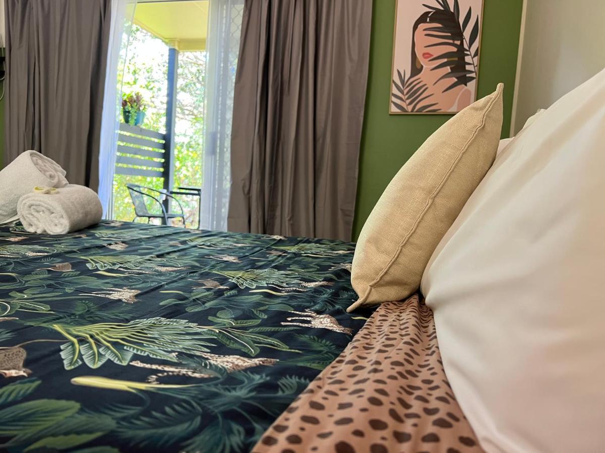 Colonial Village Resort Hervey Bay Esterno foto