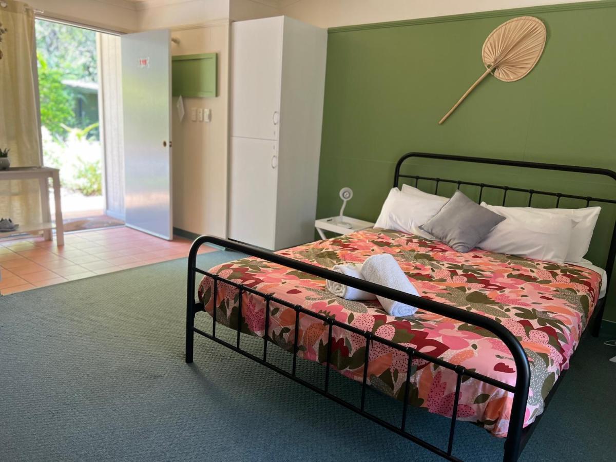 Colonial Village Resort Hervey Bay Esterno foto