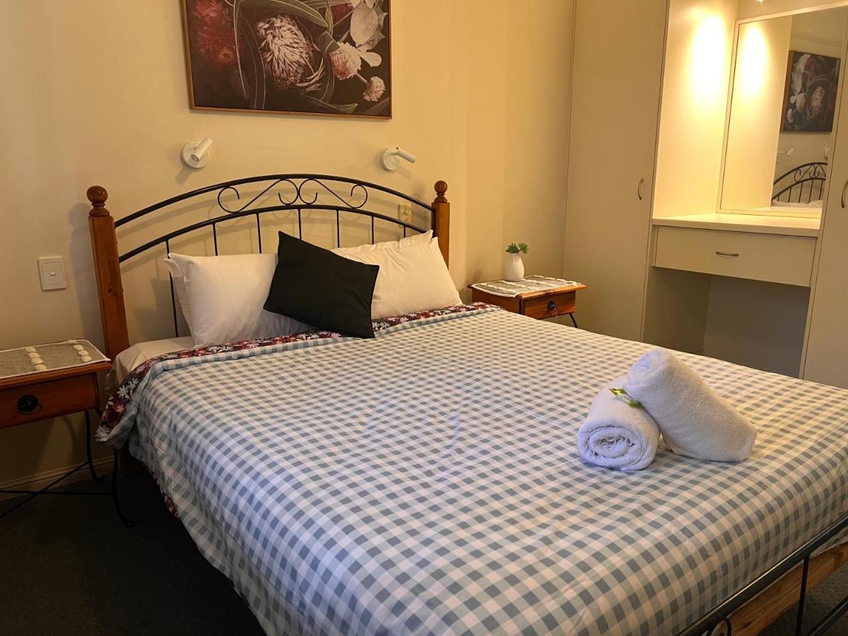 Colonial Village Resort Hervey Bay Esterno foto
