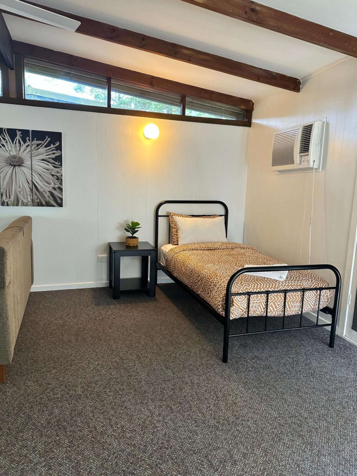 Colonial Village Resort Hervey Bay Esterno foto