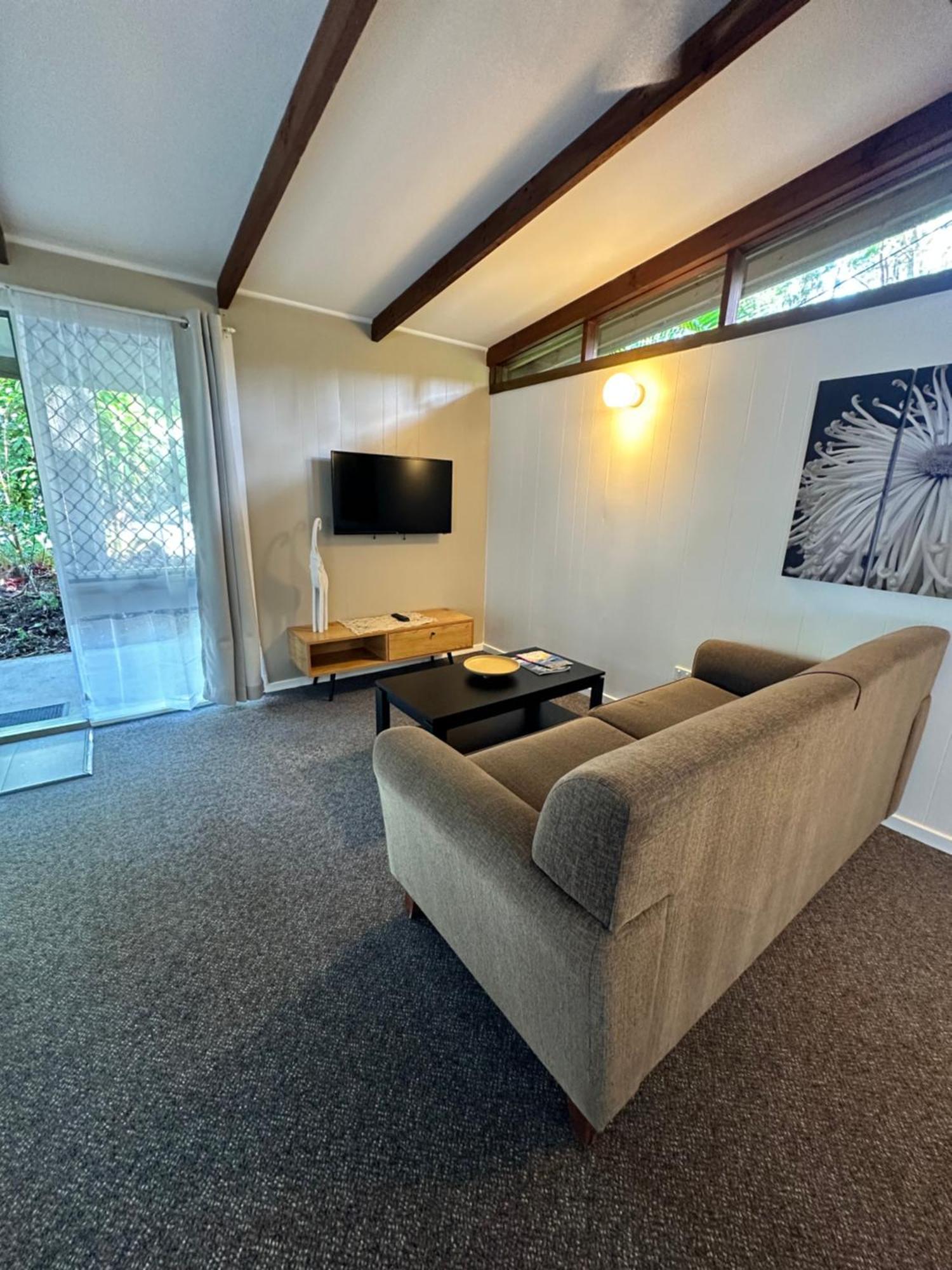 Colonial Village Resort Hervey Bay Esterno foto