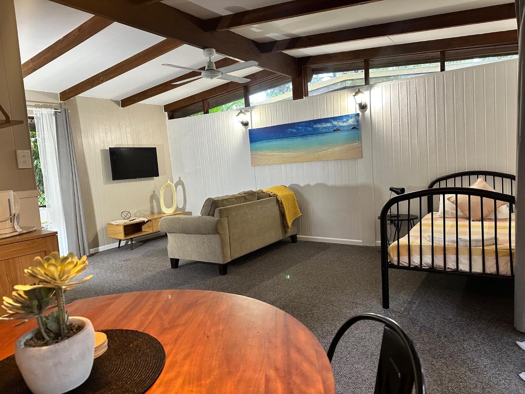 Colonial Village Resort Hervey Bay Esterno foto