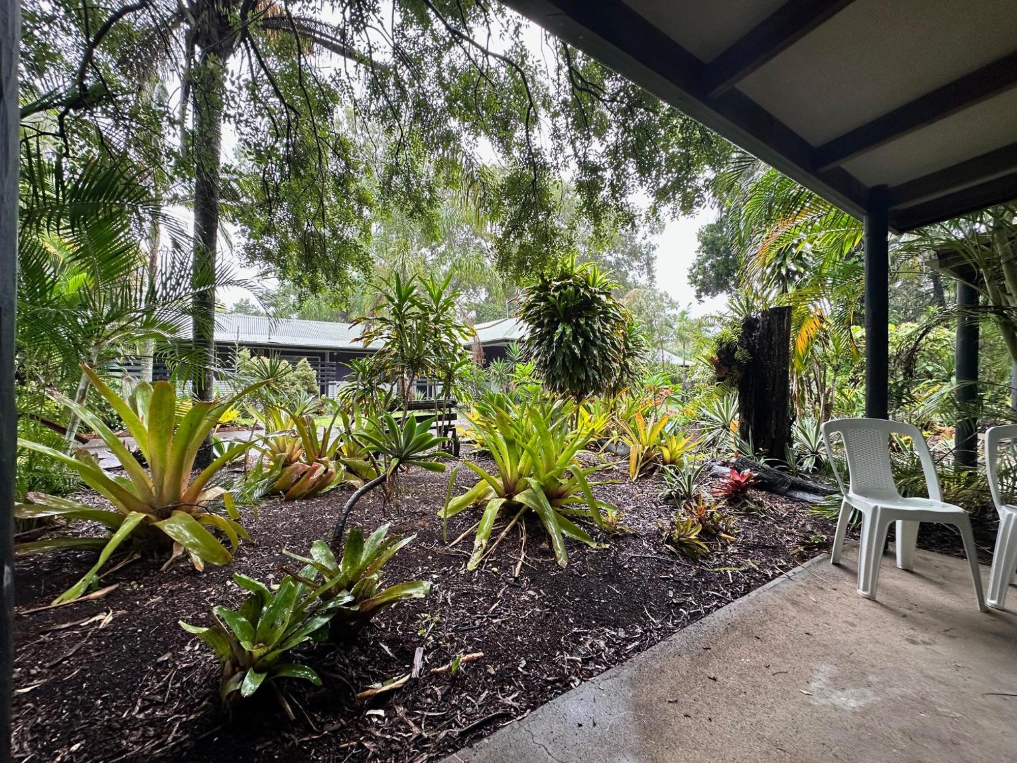 Colonial Village Resort Hervey Bay Esterno foto