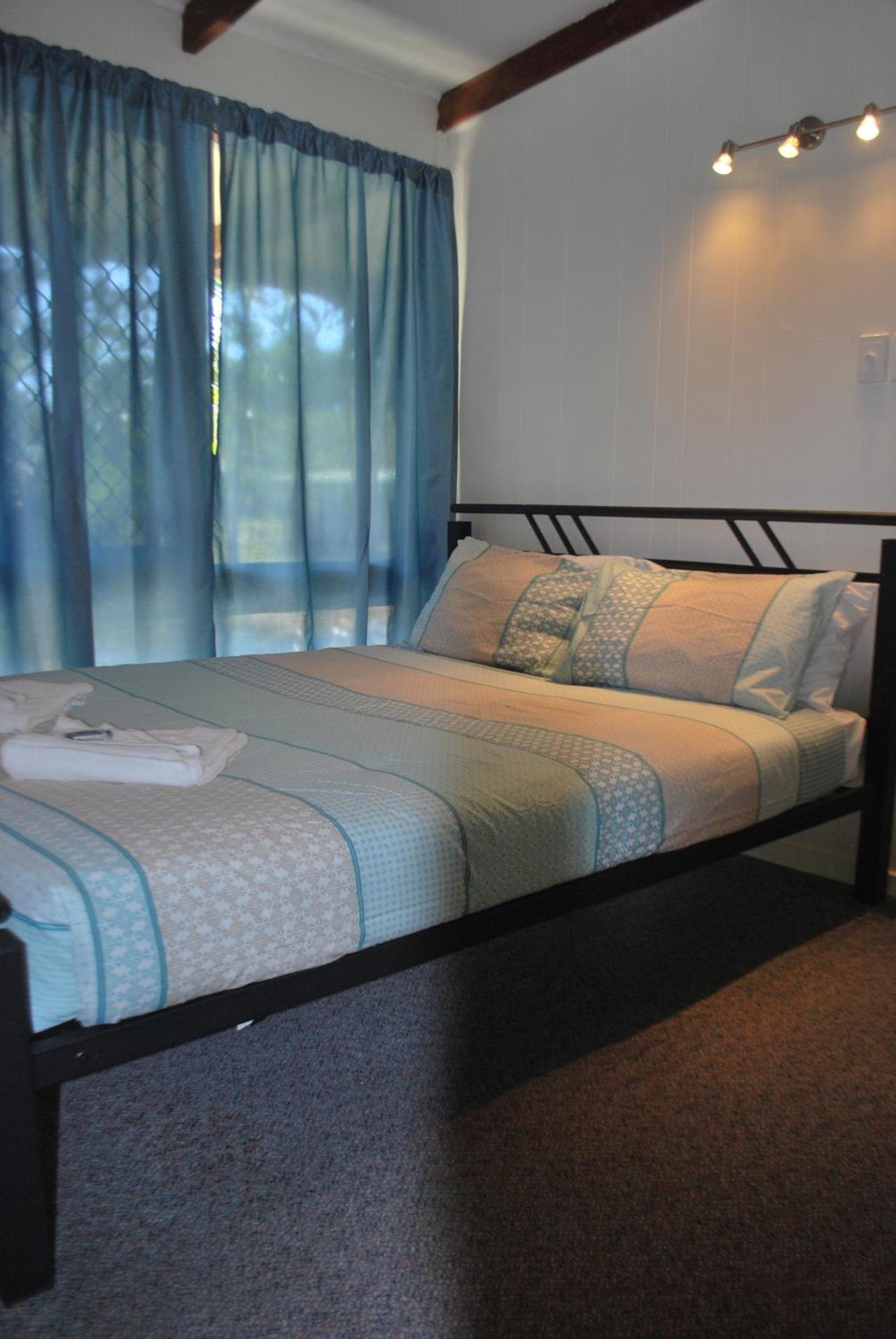 Colonial Village Resort Hervey Bay Esterno foto
